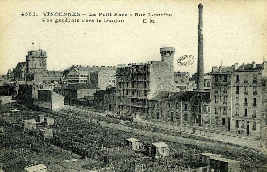 L'usine Pathé vue depuis la rue Lemaire 