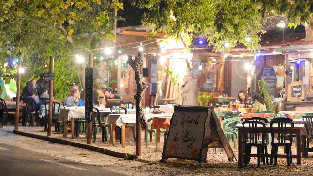 Le resto du village