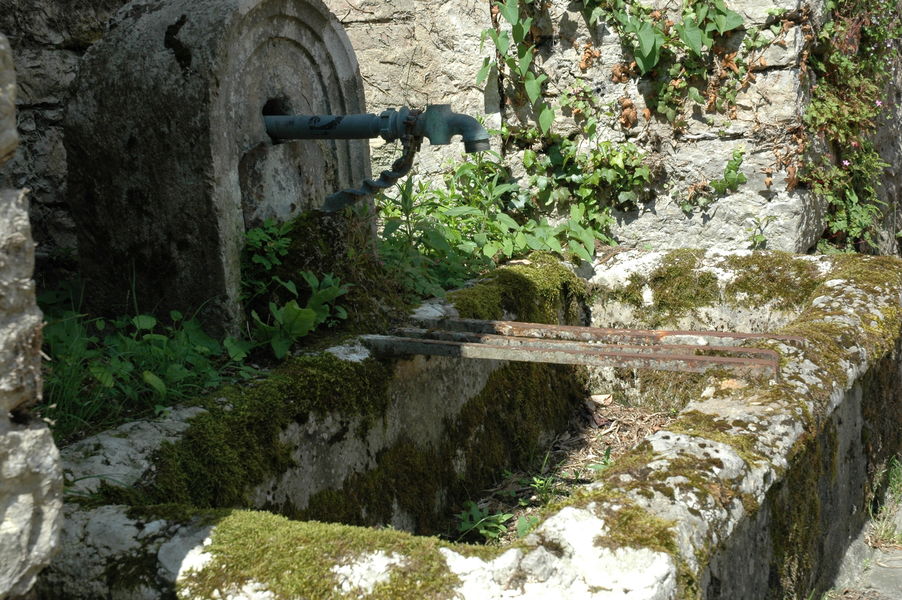 Fontaine de Brangues