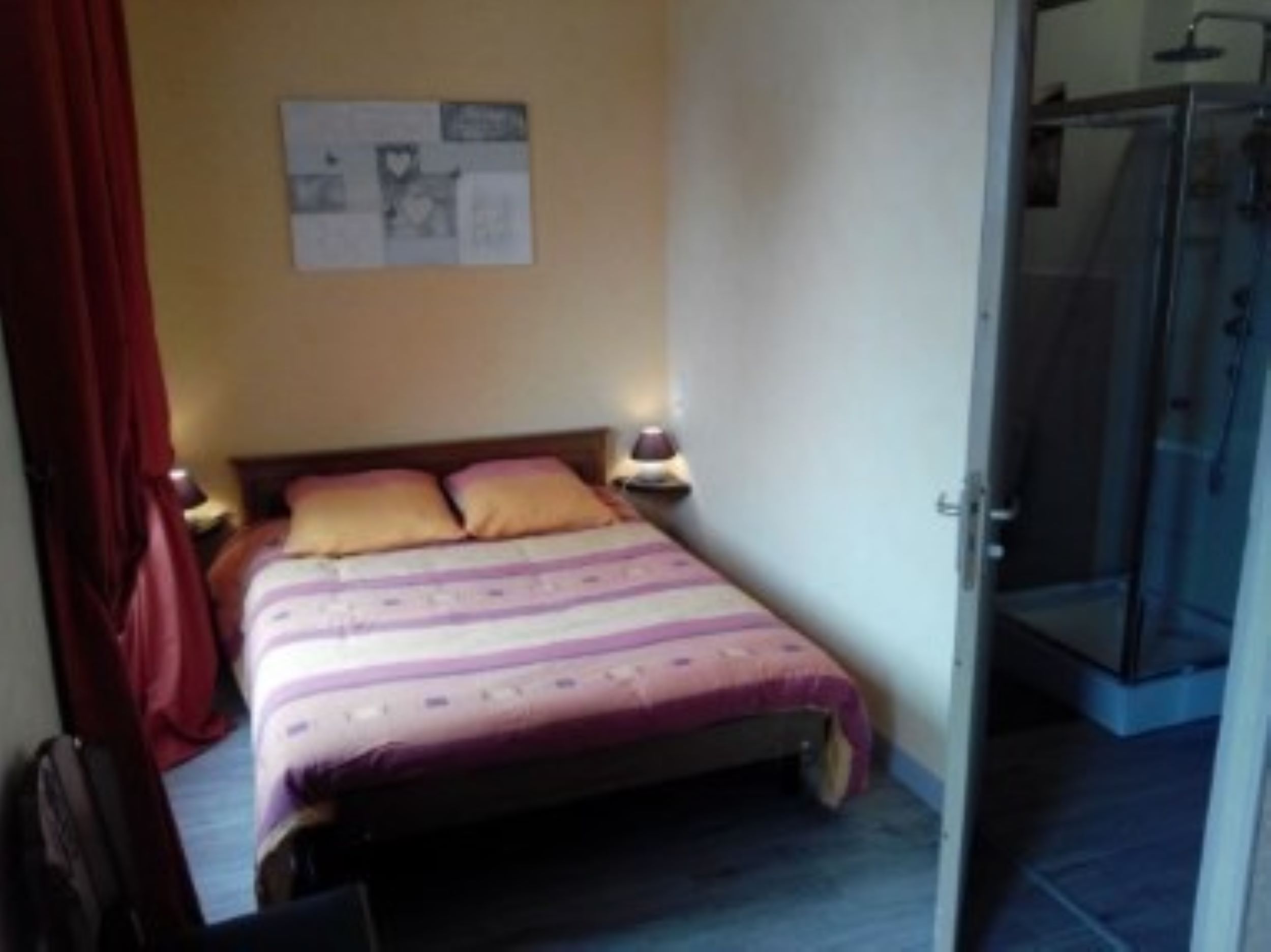 Le Clos de Gémozac-Chambre Le PRESSOIR