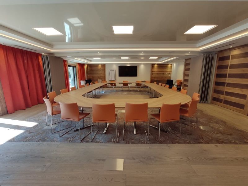 Salle de Séminaire Perrière - Hotel Alexane 4 étoiles - Samoens - Alpes
