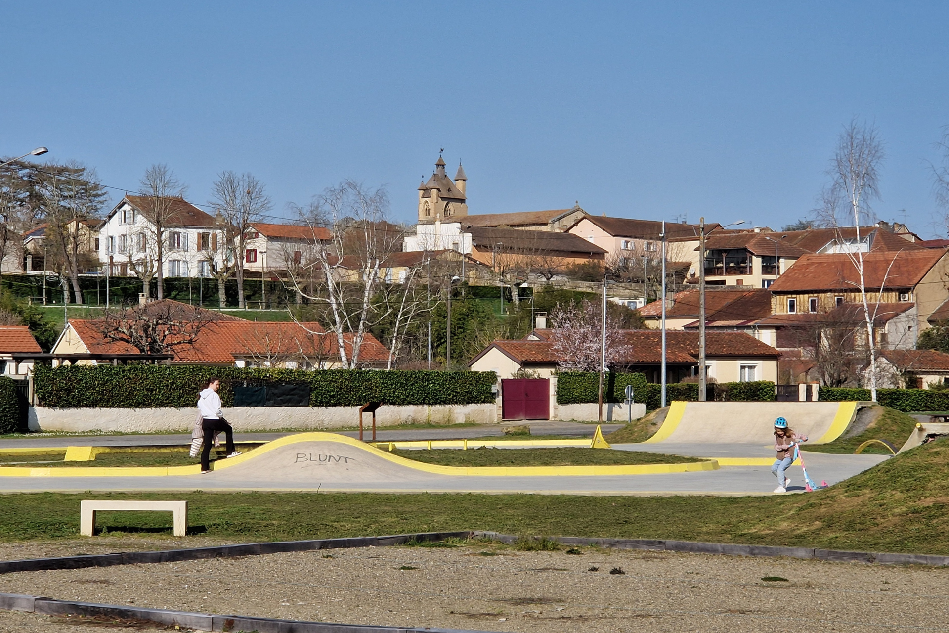 Skate Park et espace multisport