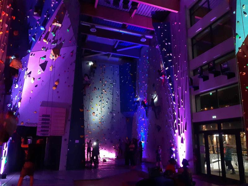 Climbing evening: climbing with a headlamp_Megève