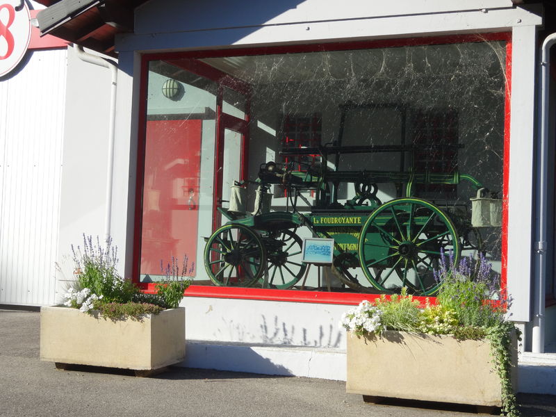 Village fleuri de Montagnat