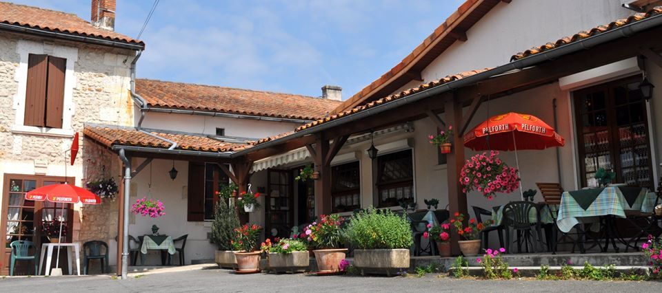 Chez Poirier  Bardenac  16210  Sp  cialit  s R  gionales Infiniment