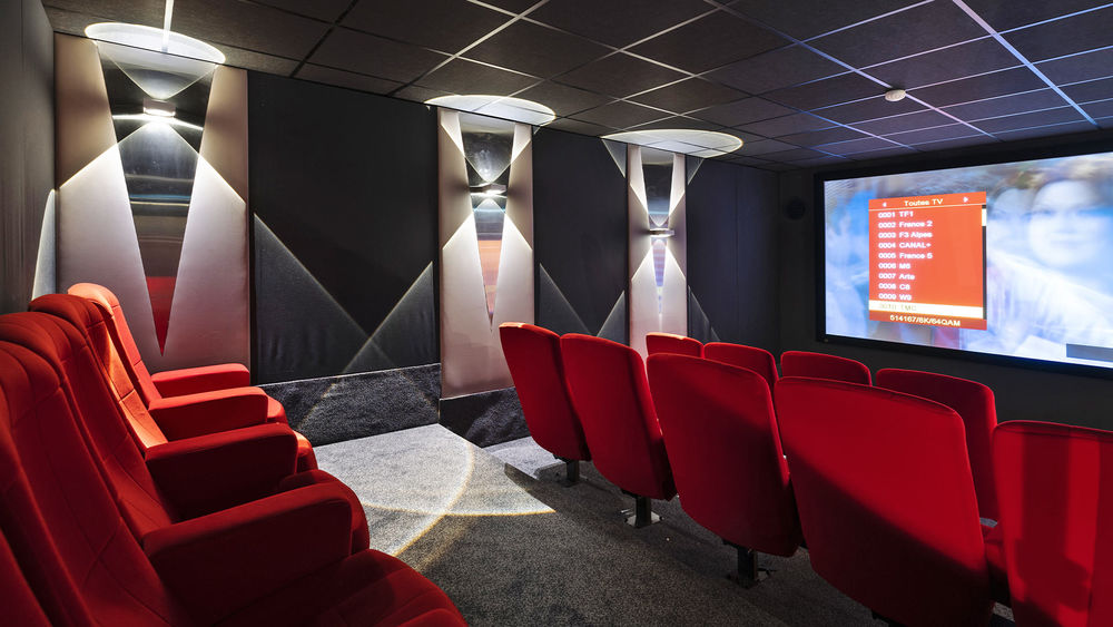 Salle de cinéma 14 personnes - Privatisation réunion - Résidence Et Hôtel Alexane - Samoens Alpes de Haute Savoie