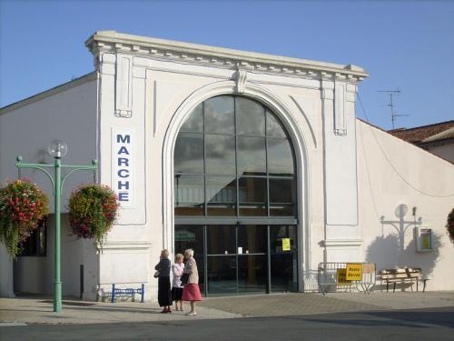 Marché couvert de Saujon