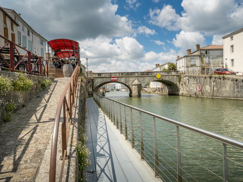 Pont pierre