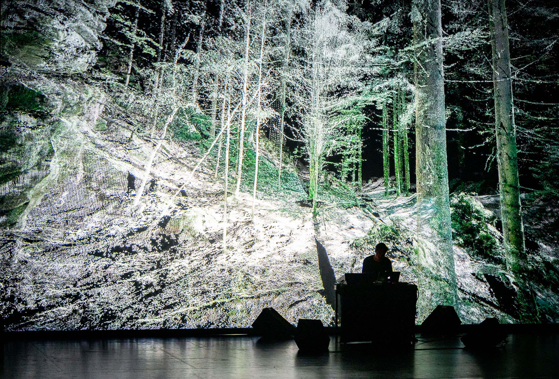 PERFORMA / Soirée double - Rojin Sharafi & Ryoichi Kurokawa_Meylan