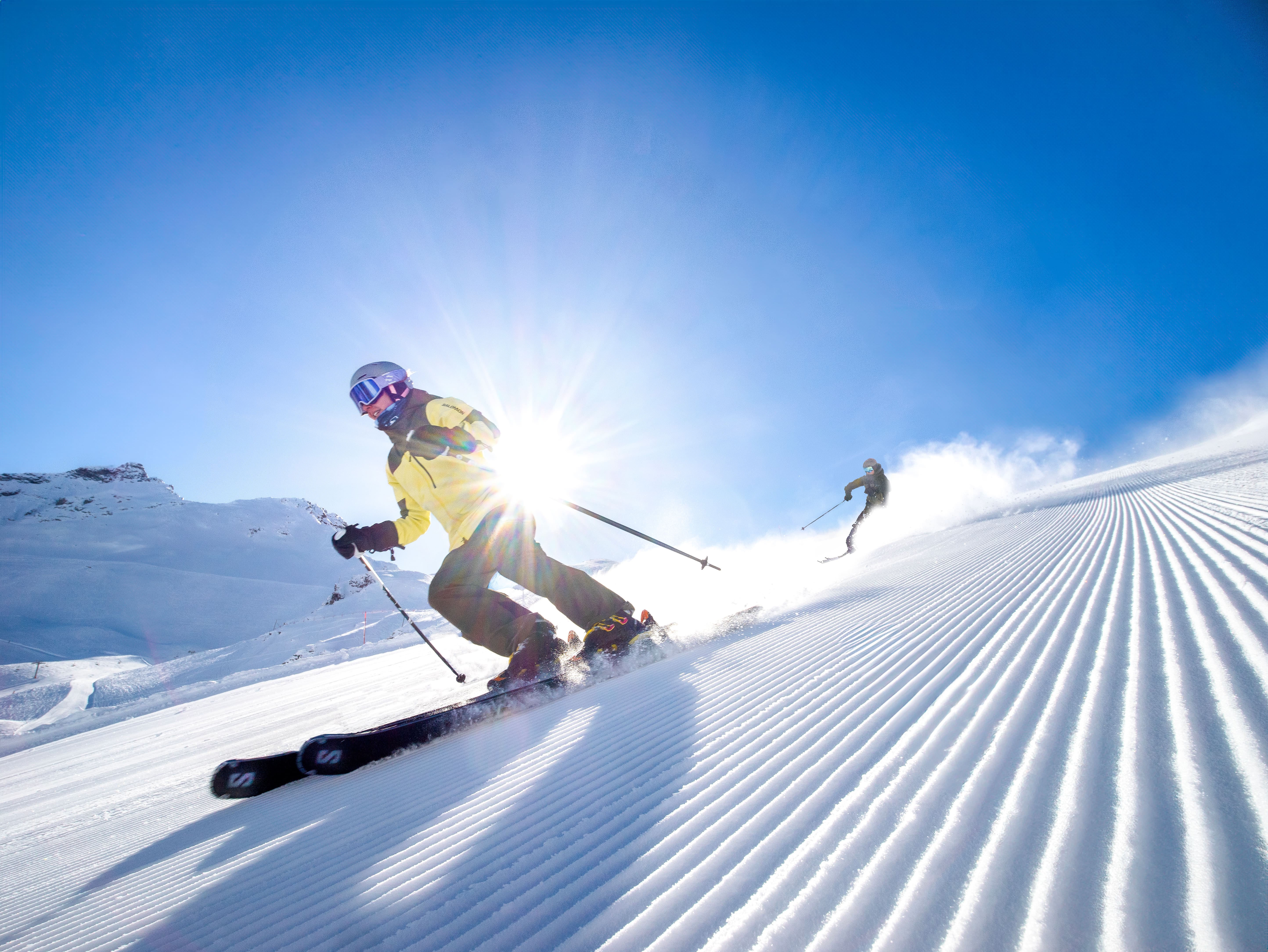 Skieur sur les pistes