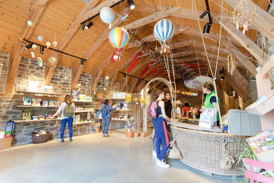 Oiseaux et boules de graisse