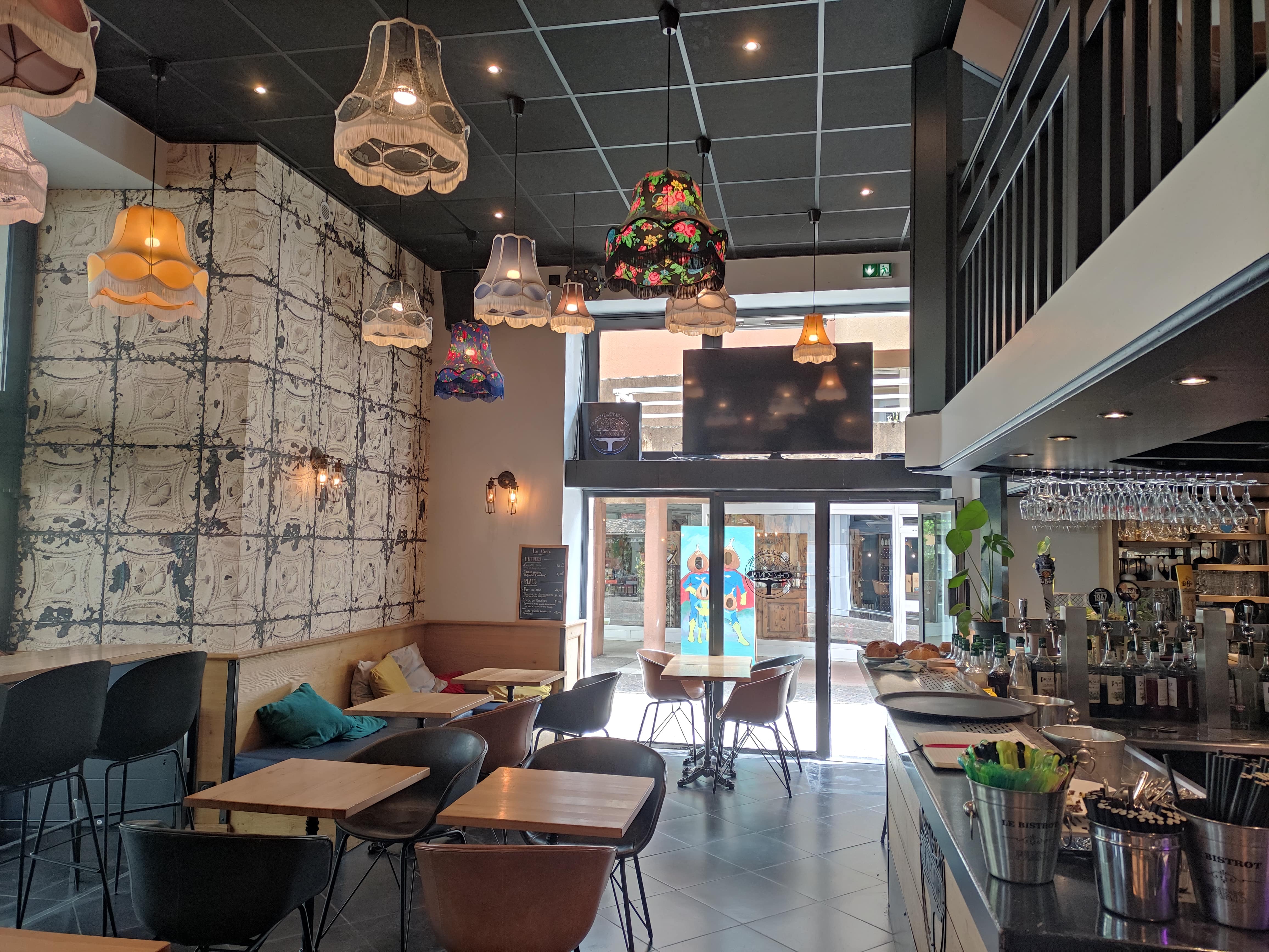 Les restaurants à Privas : Grand Café du Champ de Mars
