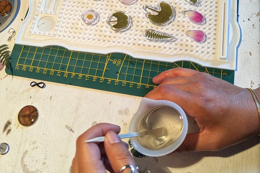 Thueyts - Libéra bijoux - fabrication bijoux résine