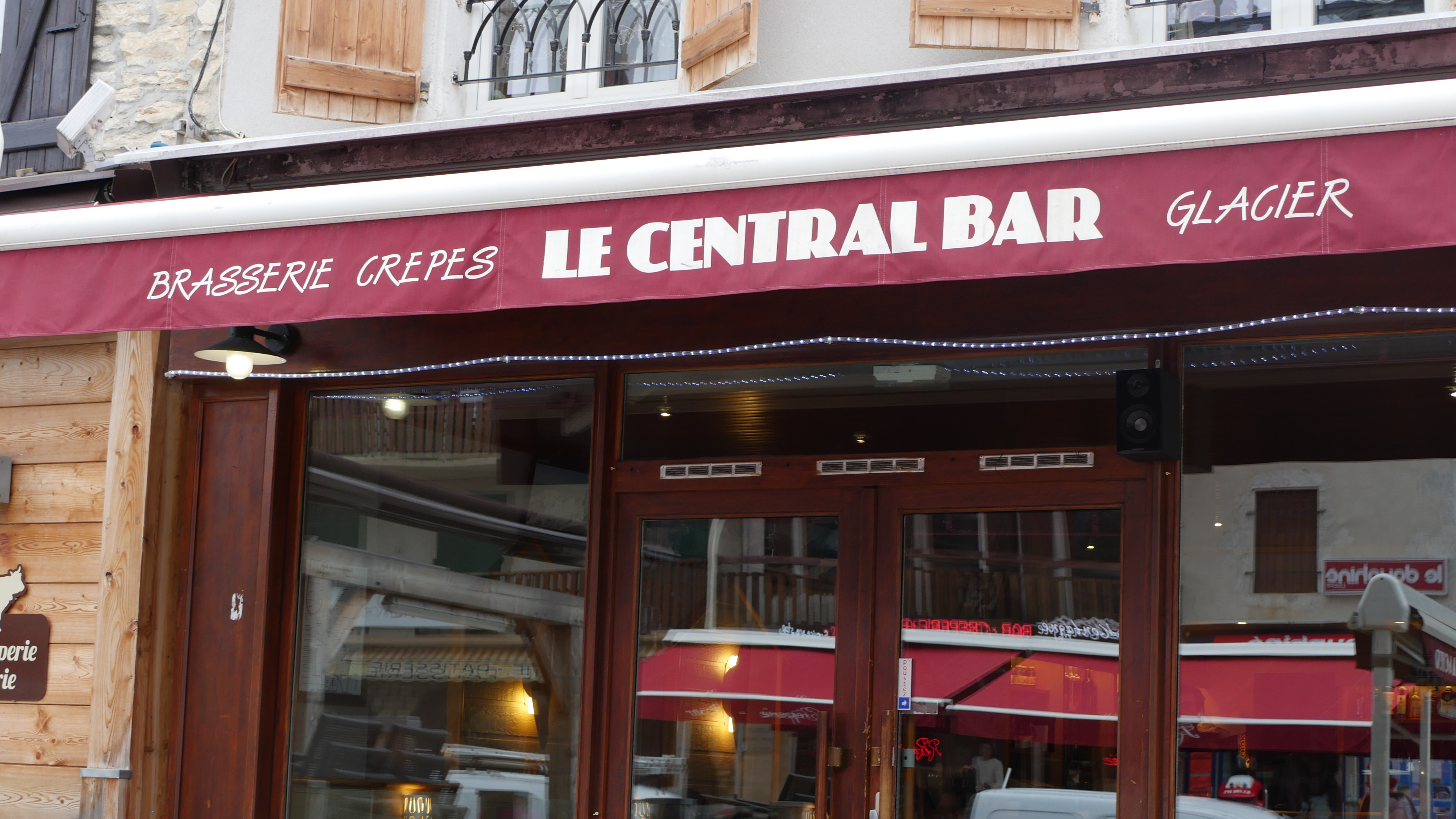 Le Central bar