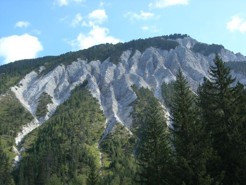 Promenade confort Torrent et lac de la Rosière