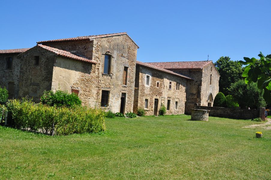 Prieuré de Charrière