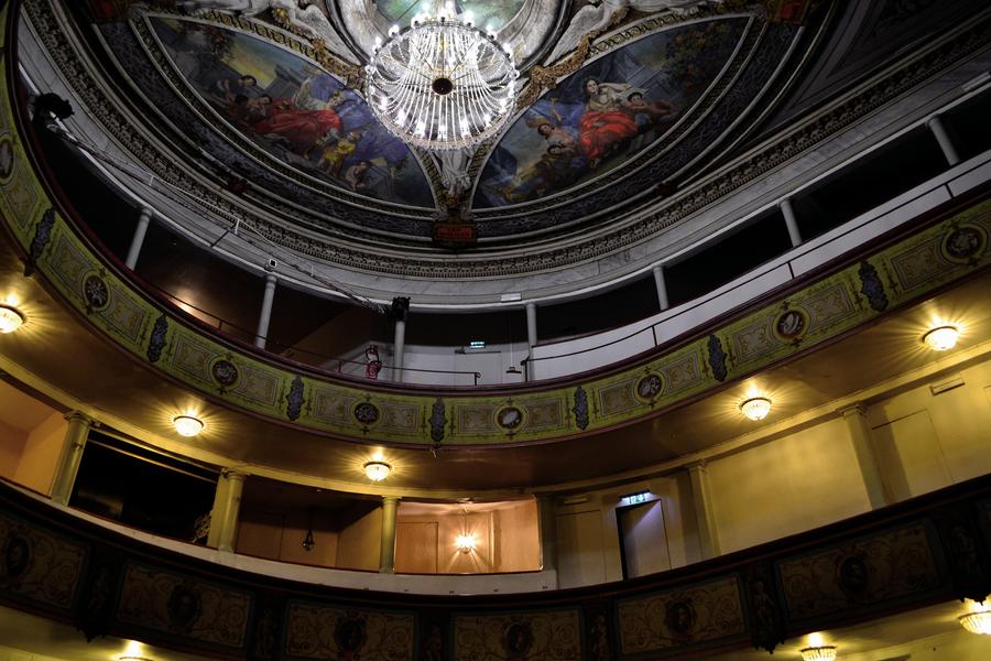 Théâtre : "Y'a-t-il une femme pour sauver le monde?"_Auch