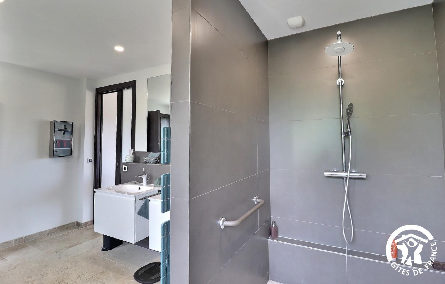 Domaine des Eucalyptus, Mollégès - photo 58