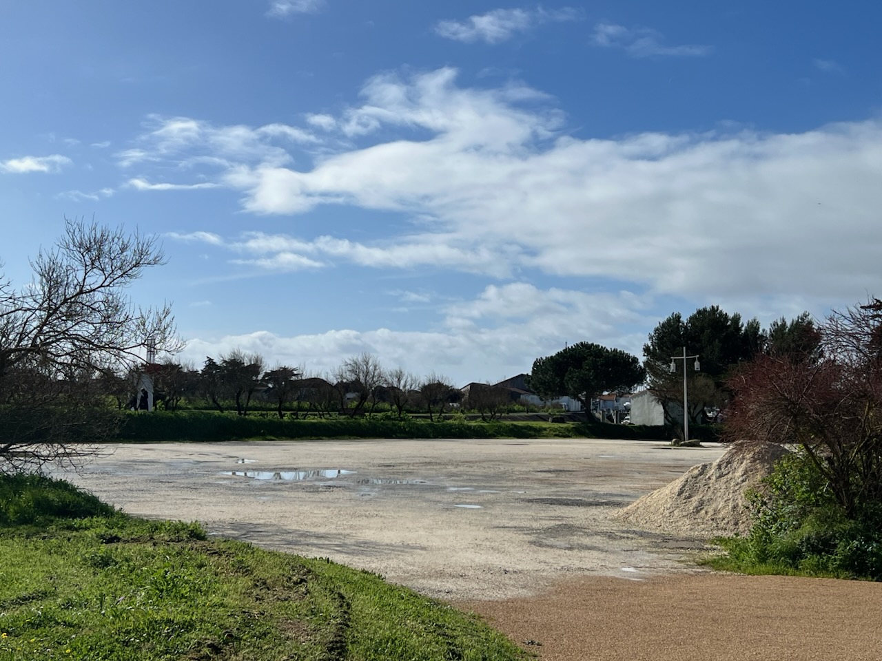 Parking de la base nautique