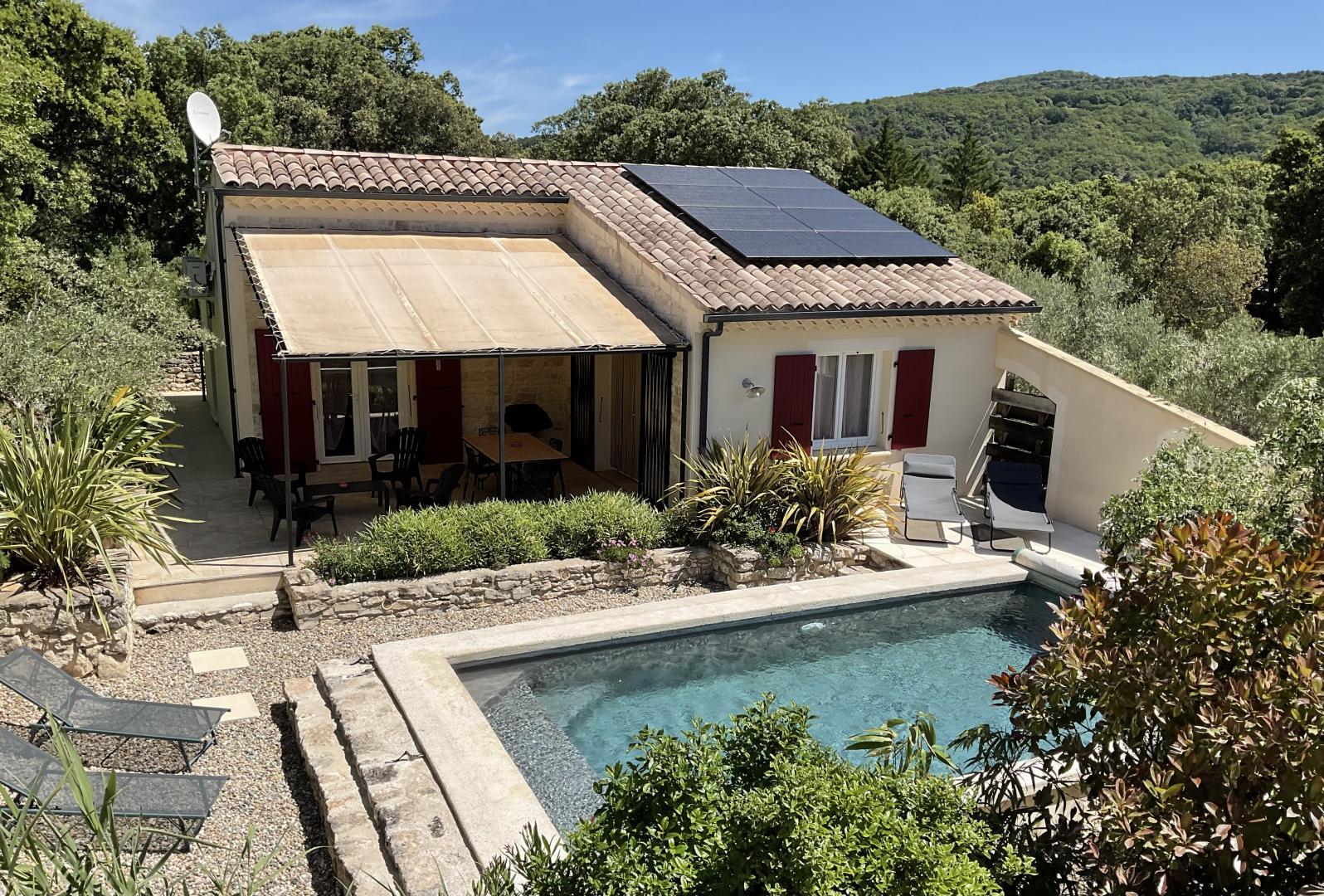GITE INDEPENDANT AVEC PISCINE PIVATIVATIVE VUE SUD