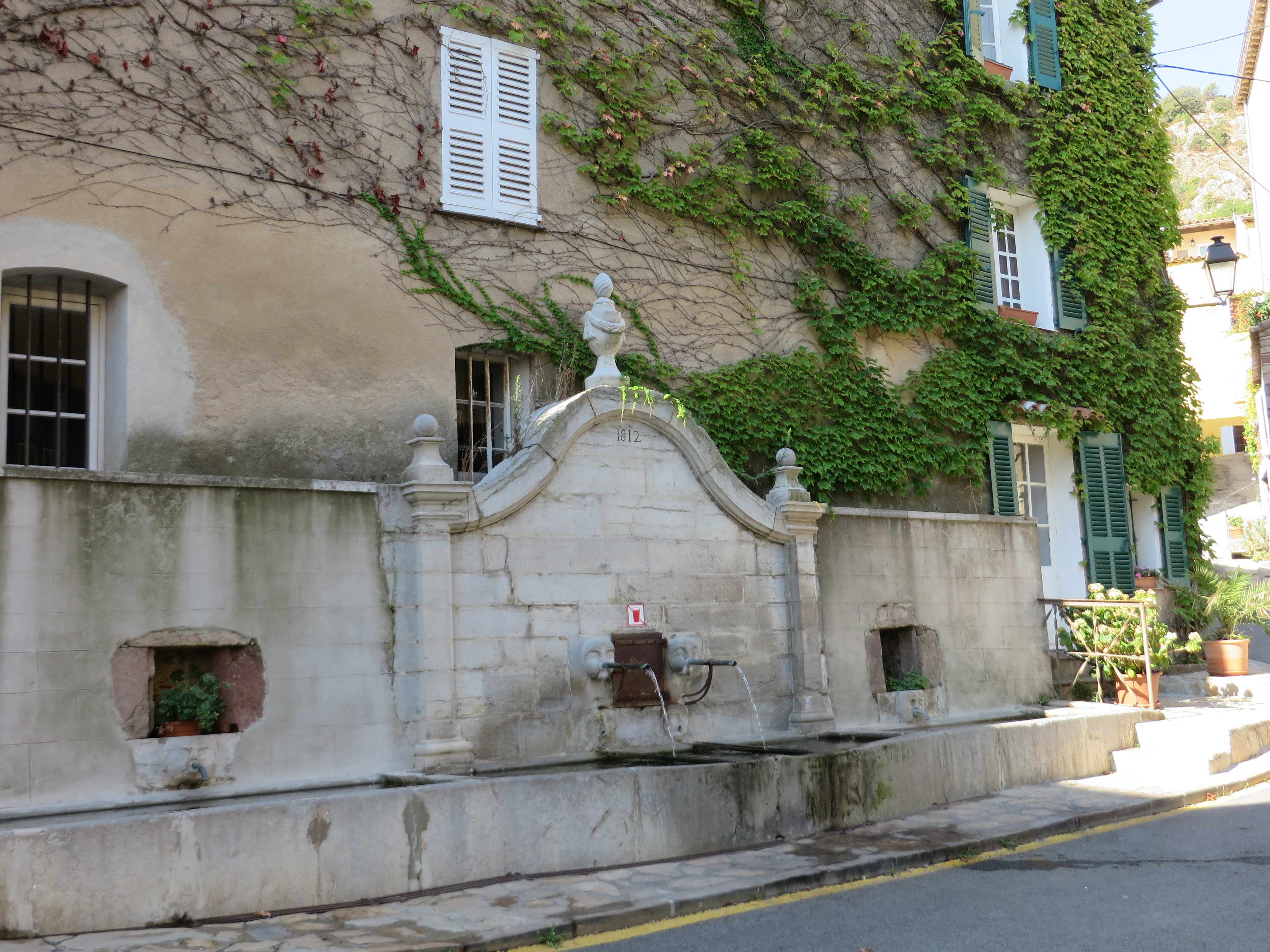 Fontaine Vieille