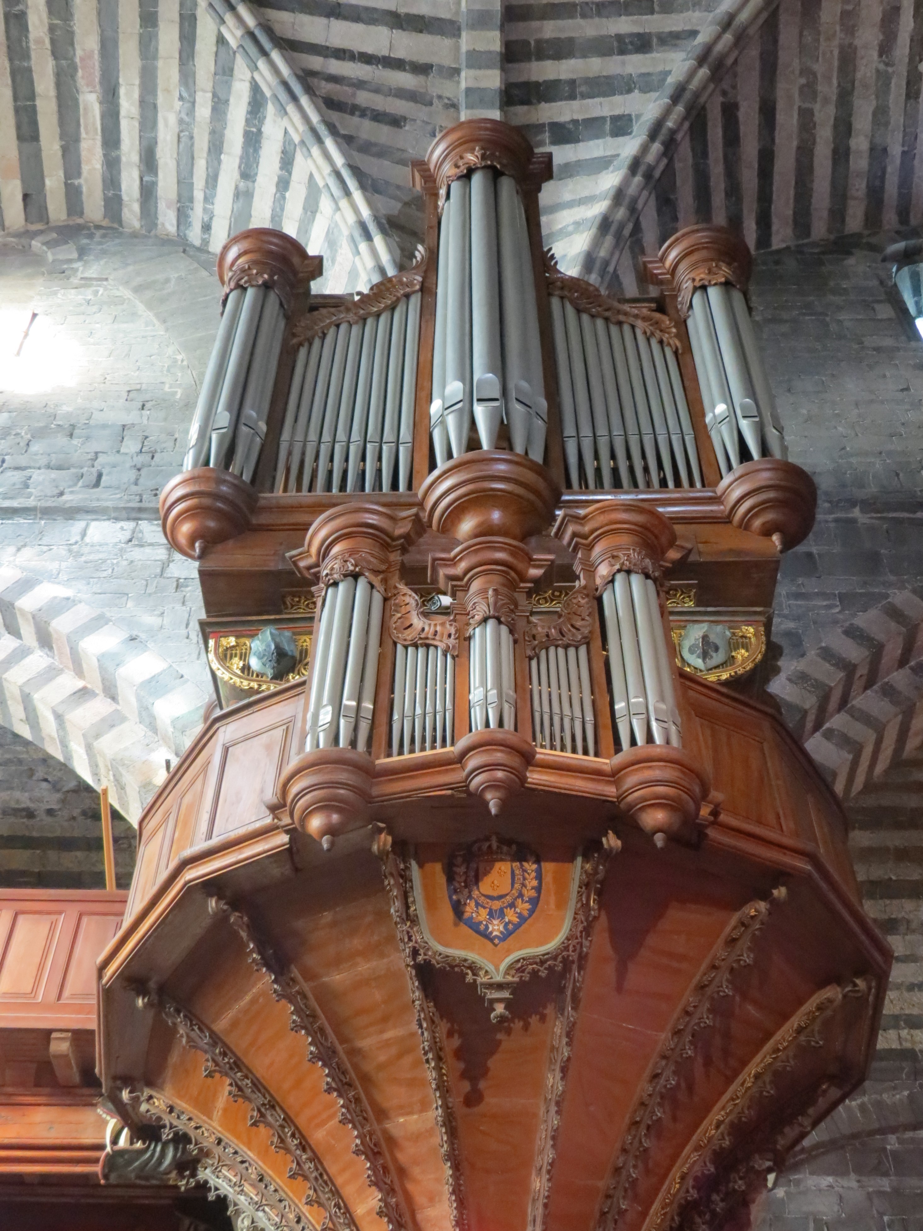 Orgue de la cathédrale 2020 vue dessous