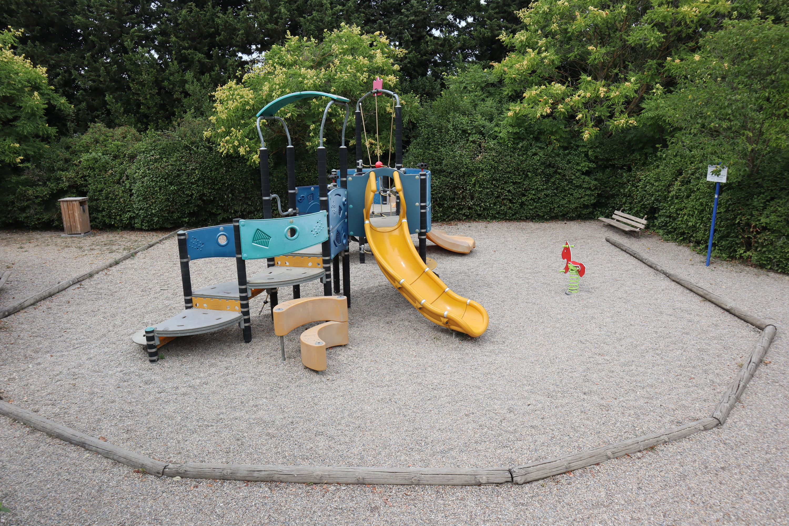 Aire de jeux, Graveson - photo 3