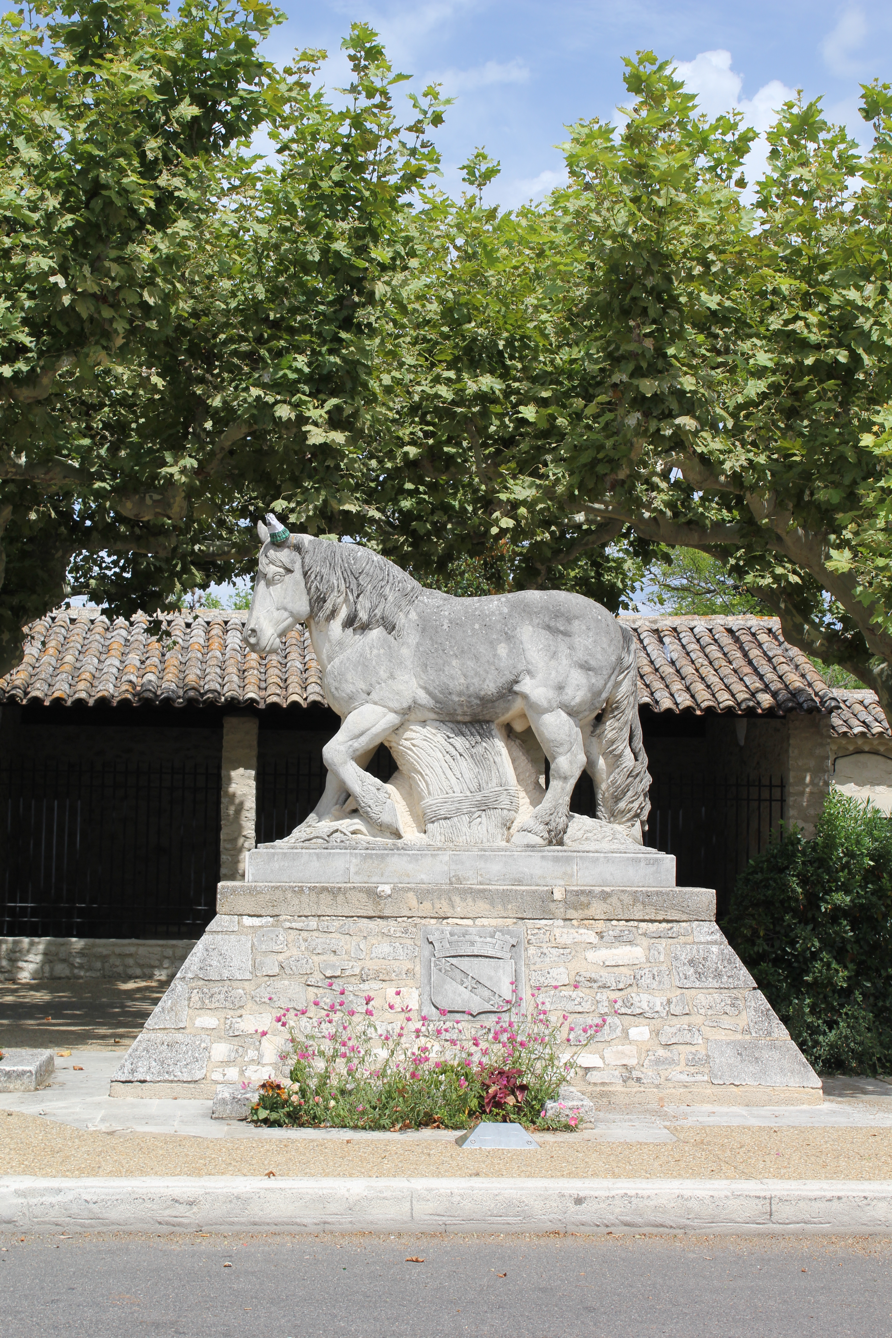 Le monument du Cheval  France Provence-Alpes-Côte d'Azur Bouches-du-Rhône Mollégès 13940