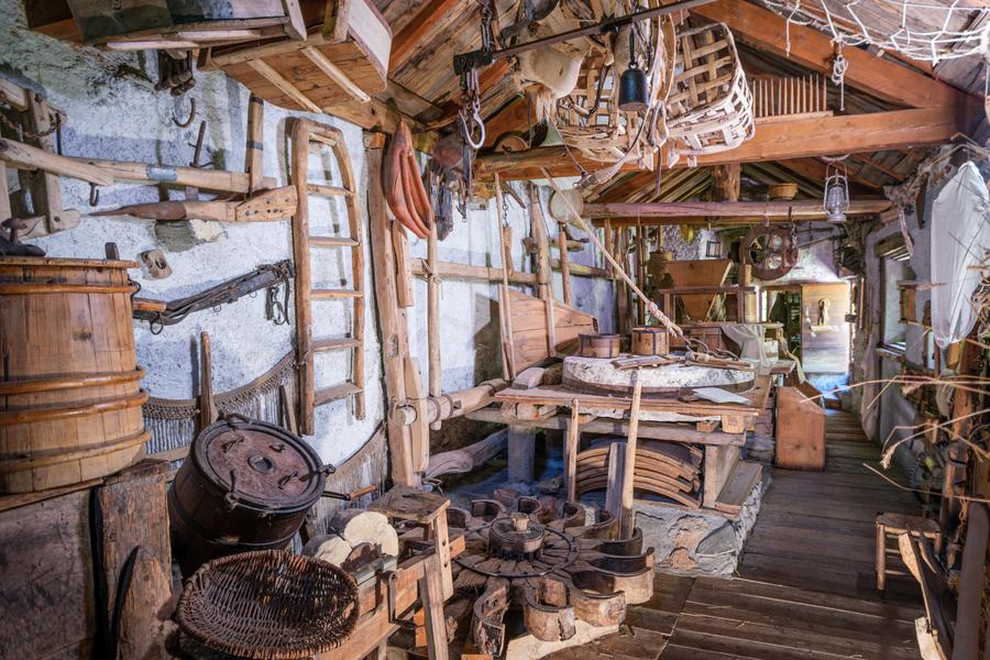 L'éco musée du Moulin de Villar d'Arêne L'éco musée du Moulin de Villar d'Arêne