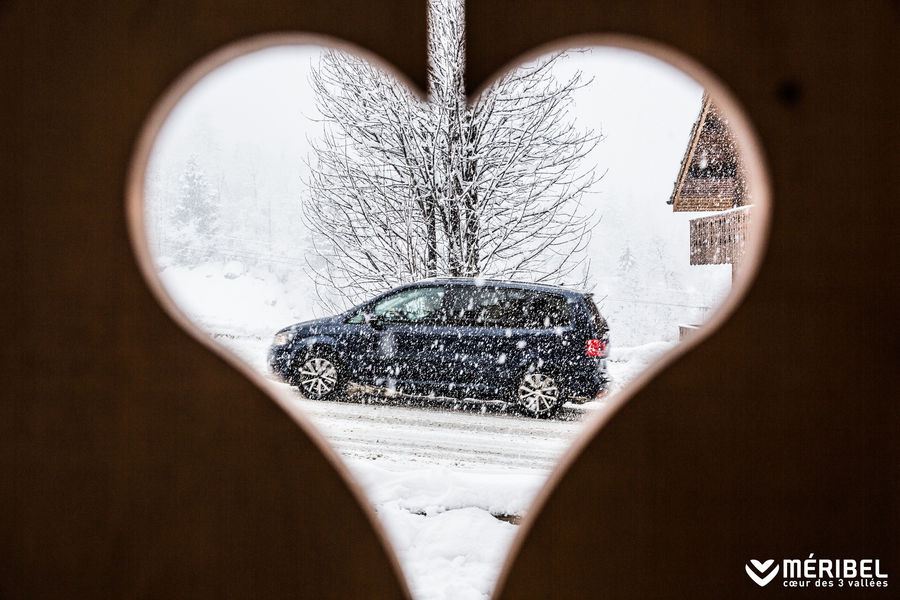voiture coeur meribel