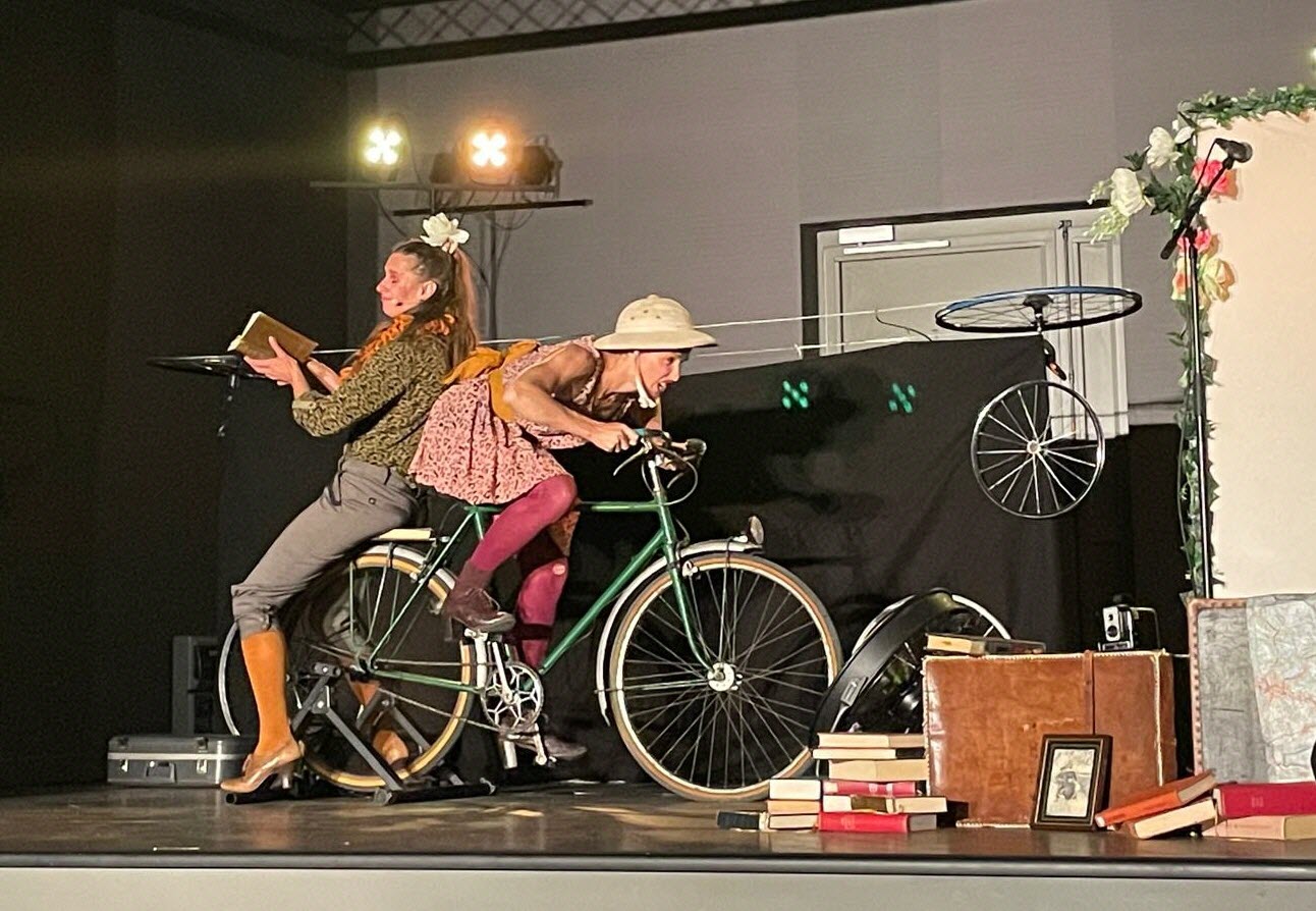 Spectacle clownesque "Les frangines du guidon" - Estivales de Haute-Saintonge