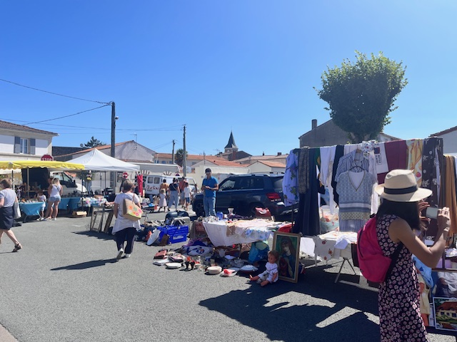 Brocante de l'UCE