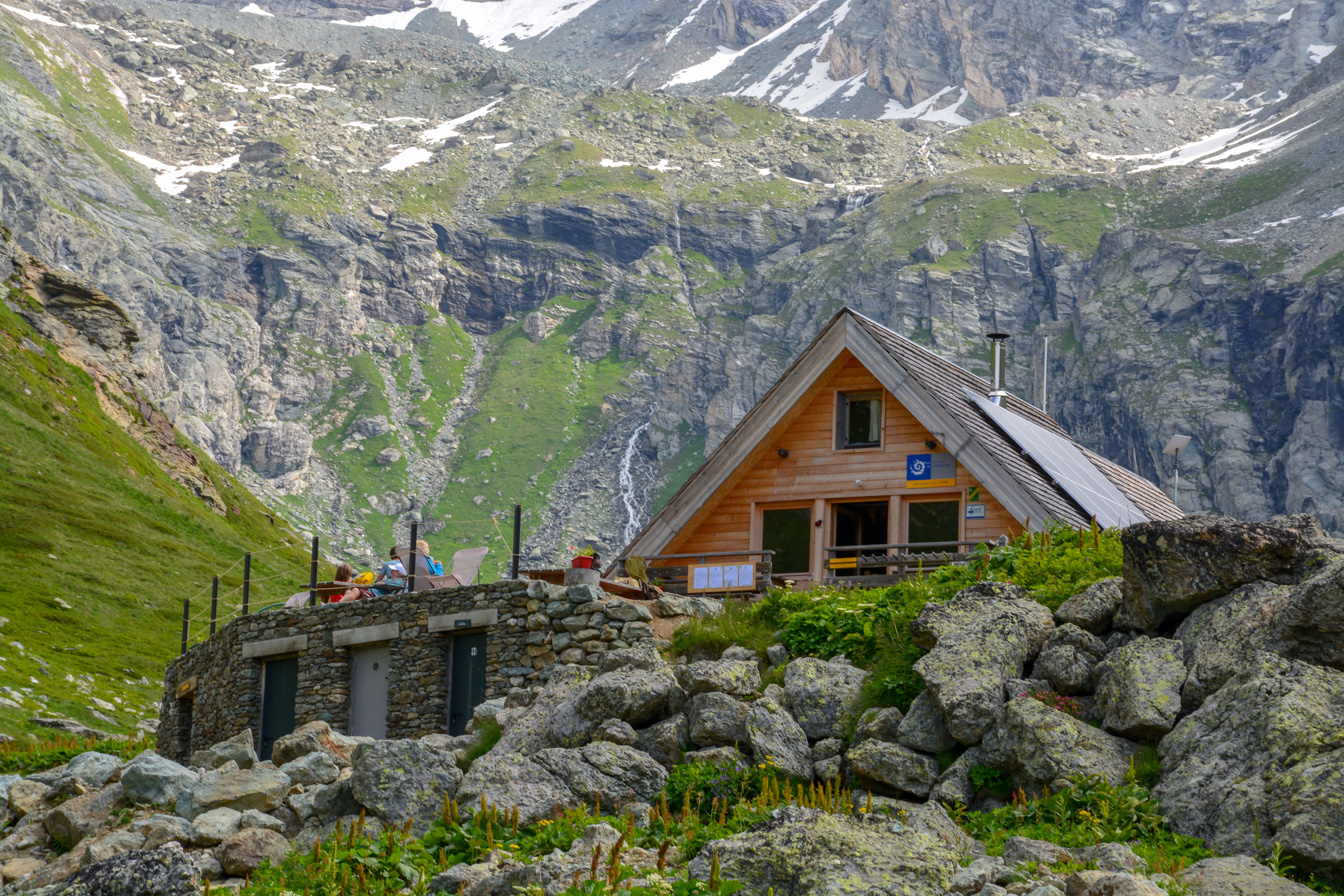Restauration au refuge de Plaisance