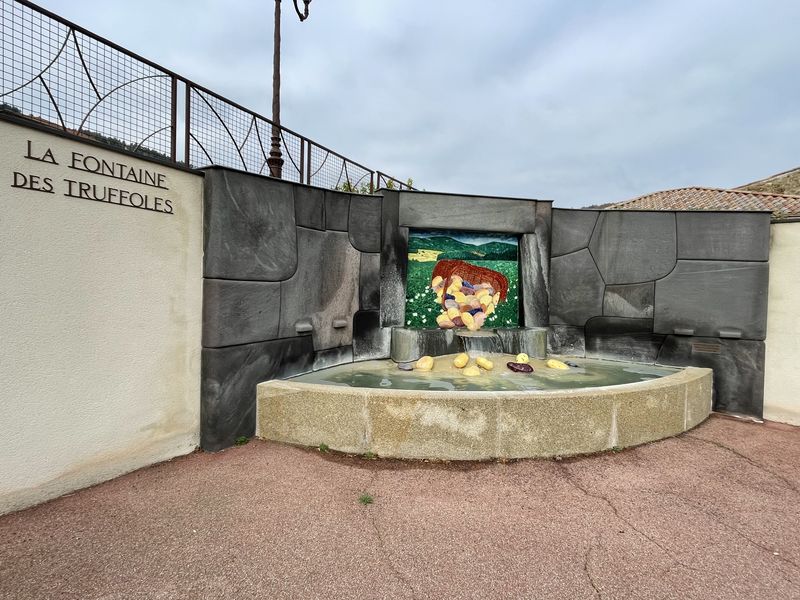 fontaine des truffolles