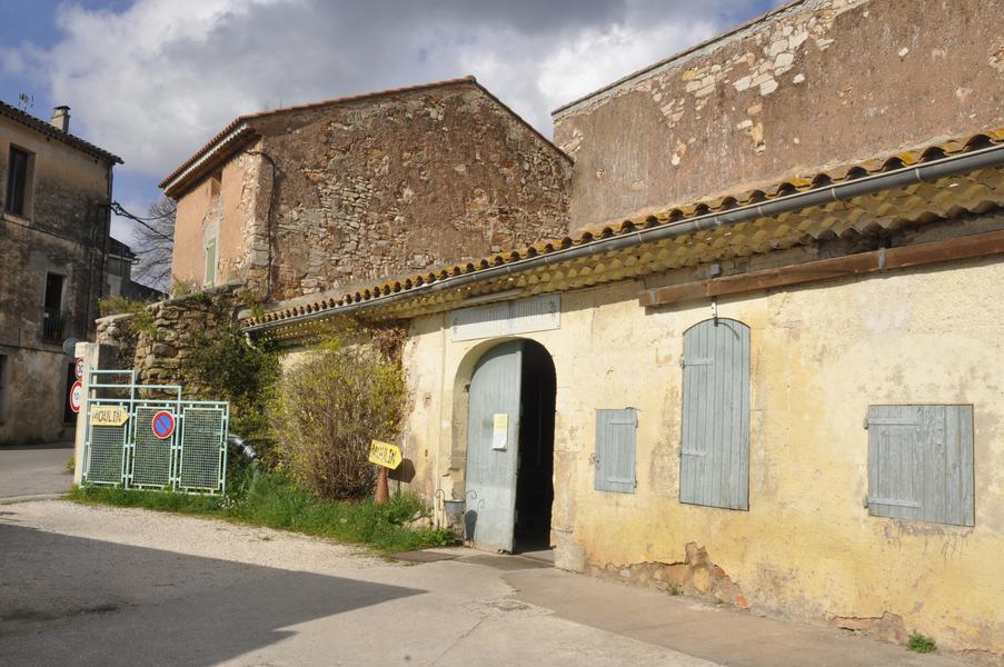 La coopérative oléicole du Moulin des Cinq Ponts à Cuers