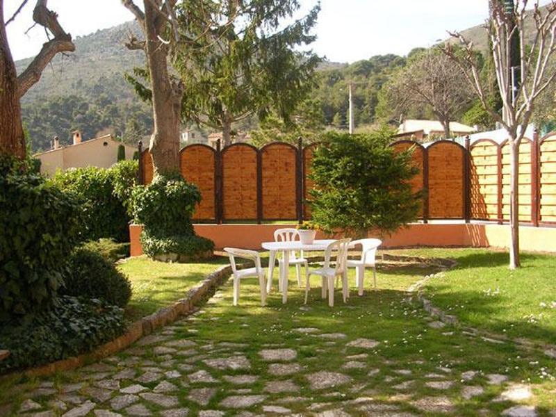 Gîte Le Jardin des Cinq Sens-Coin repas extérieur-Tourrette-Levens-Gîtes de France des Alpes-Maritimes