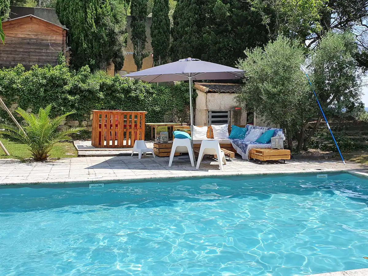 Le Roc Fleuri, Salon-de-Provence - photo 2