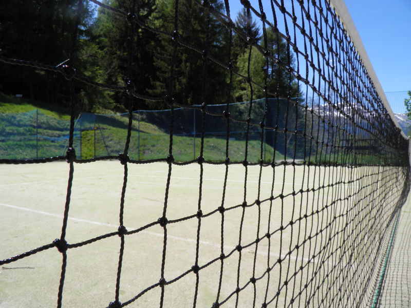 Terrain de tennis