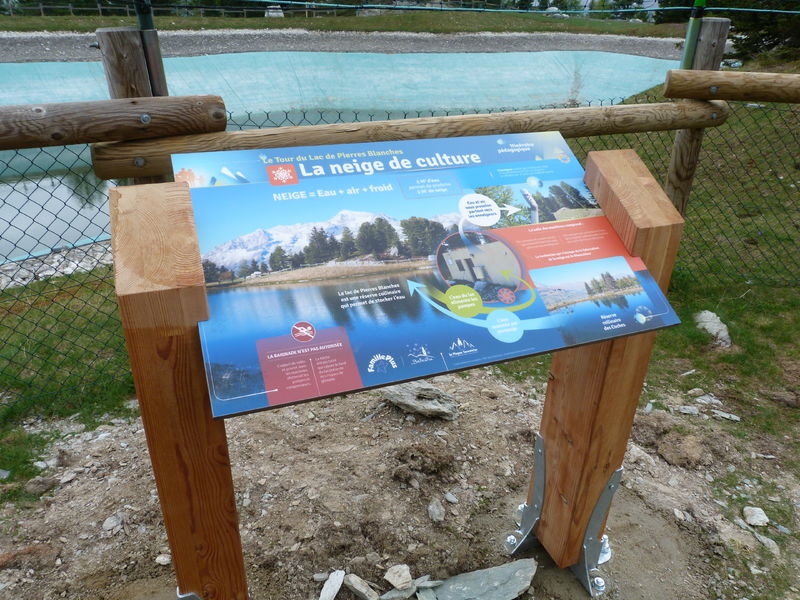 Panneau explicatif sur la neige de culture