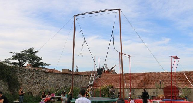 Garden Circus à l'Ecole de Cirque de Mazamet 