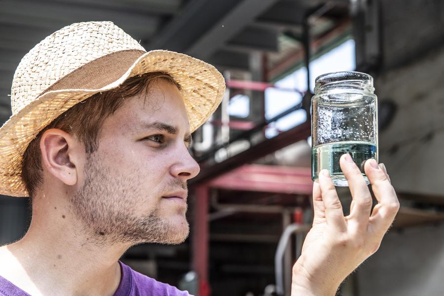 Atelier Familial d’Aromathérapie dans une Distillerie Artisanale