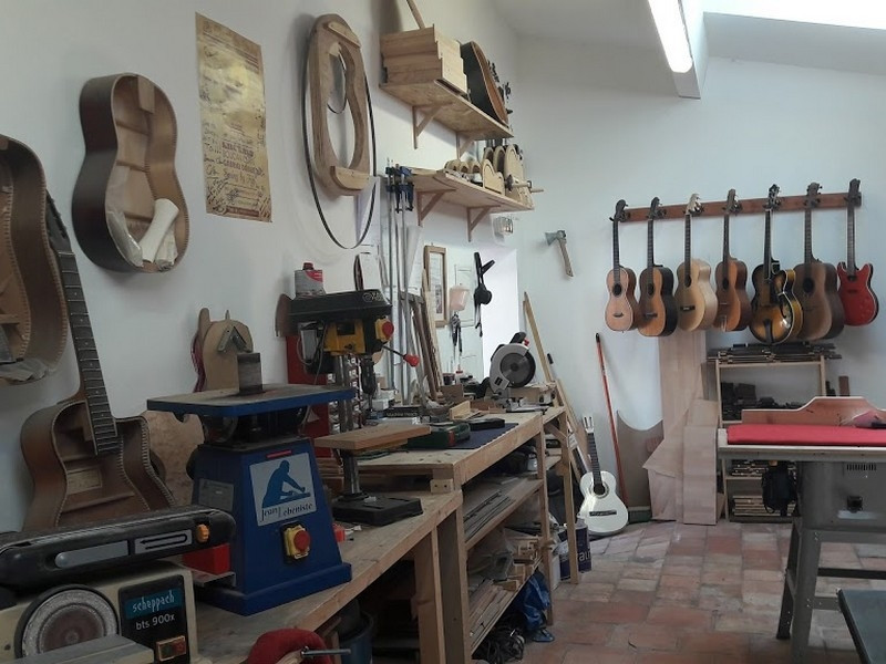 Deneuville Guitares - photo 5