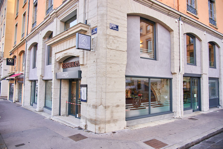 façade La Mère Léa