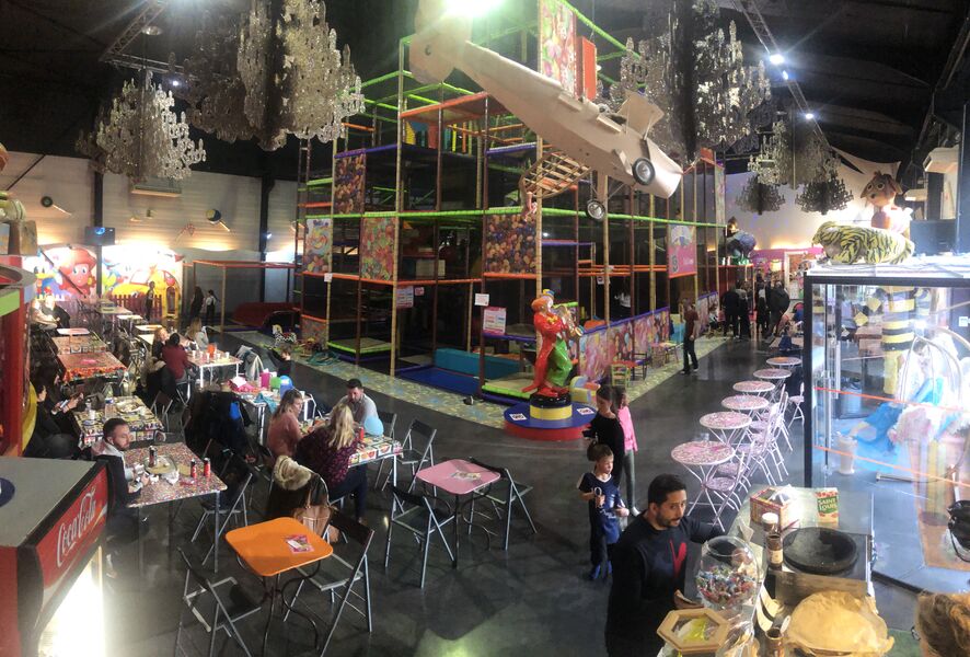 Espace détente avec bar / snack