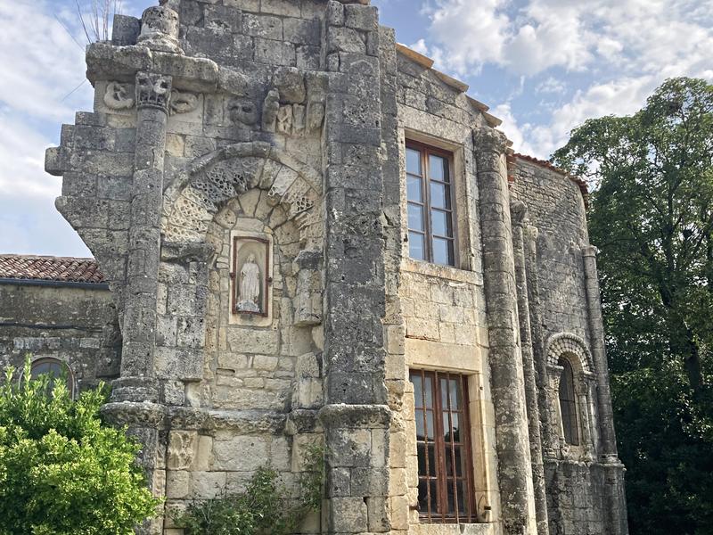 Extérieur de léglise