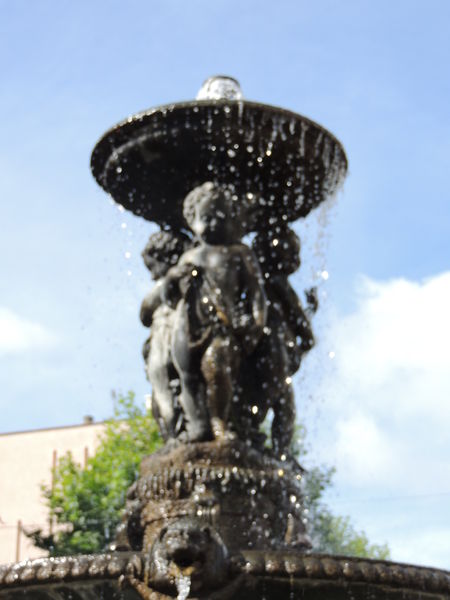 Fontaine de Porte Colombe
