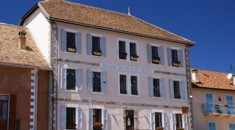 Mairie de Seyne_Seyne