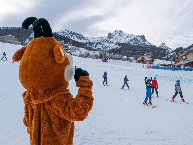 La mascotte se balade