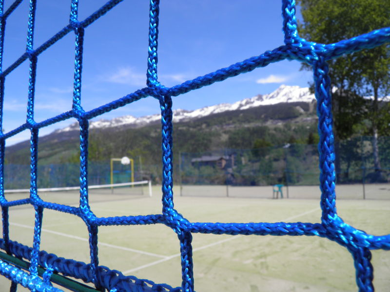 Terrain de tennis