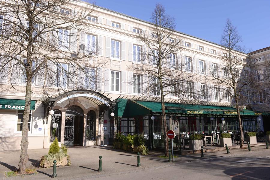 Brasserie Place Bernard